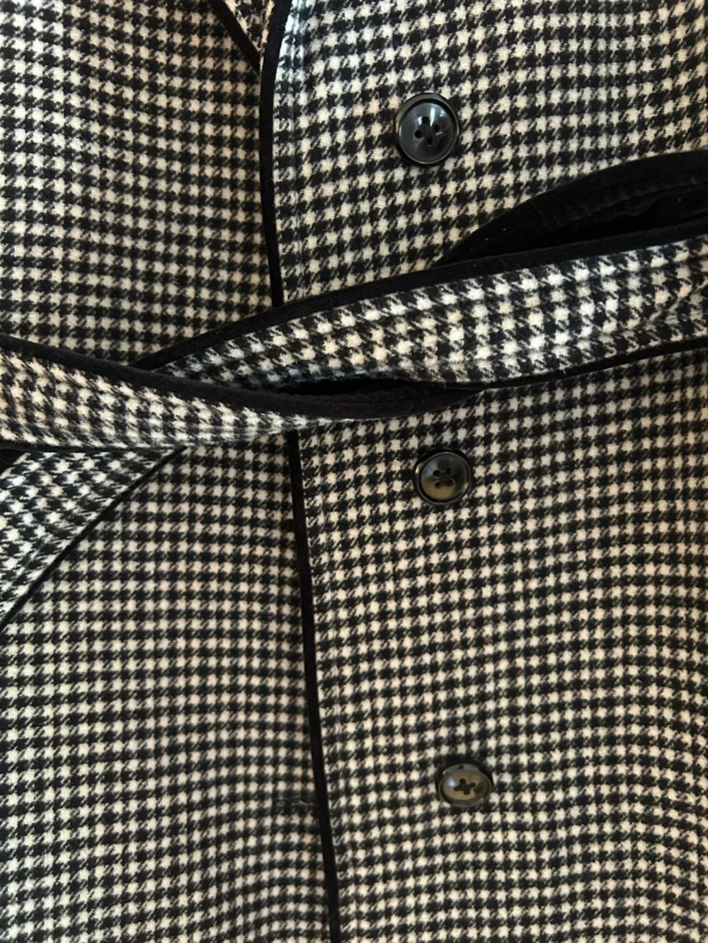Gal Meets Glam Black and White Houndstooth Belted Coat - Picture 3 of 6